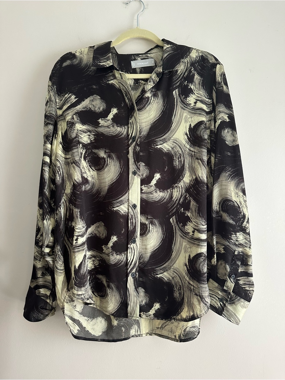 Everlane‎ • Wavy Abstract Button Down Classic Viscose Shirt